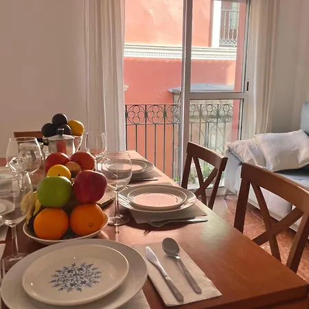 Enorme Y Luminoso 13 Personas Con Balcones En El Corazon De Apartment